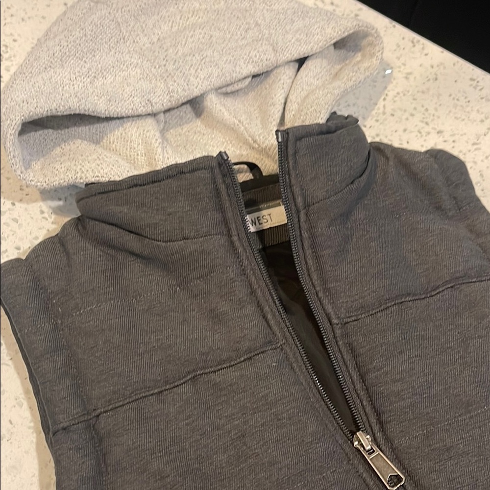 Gray Hooded Vest from buckle brand new condition Men's shoes